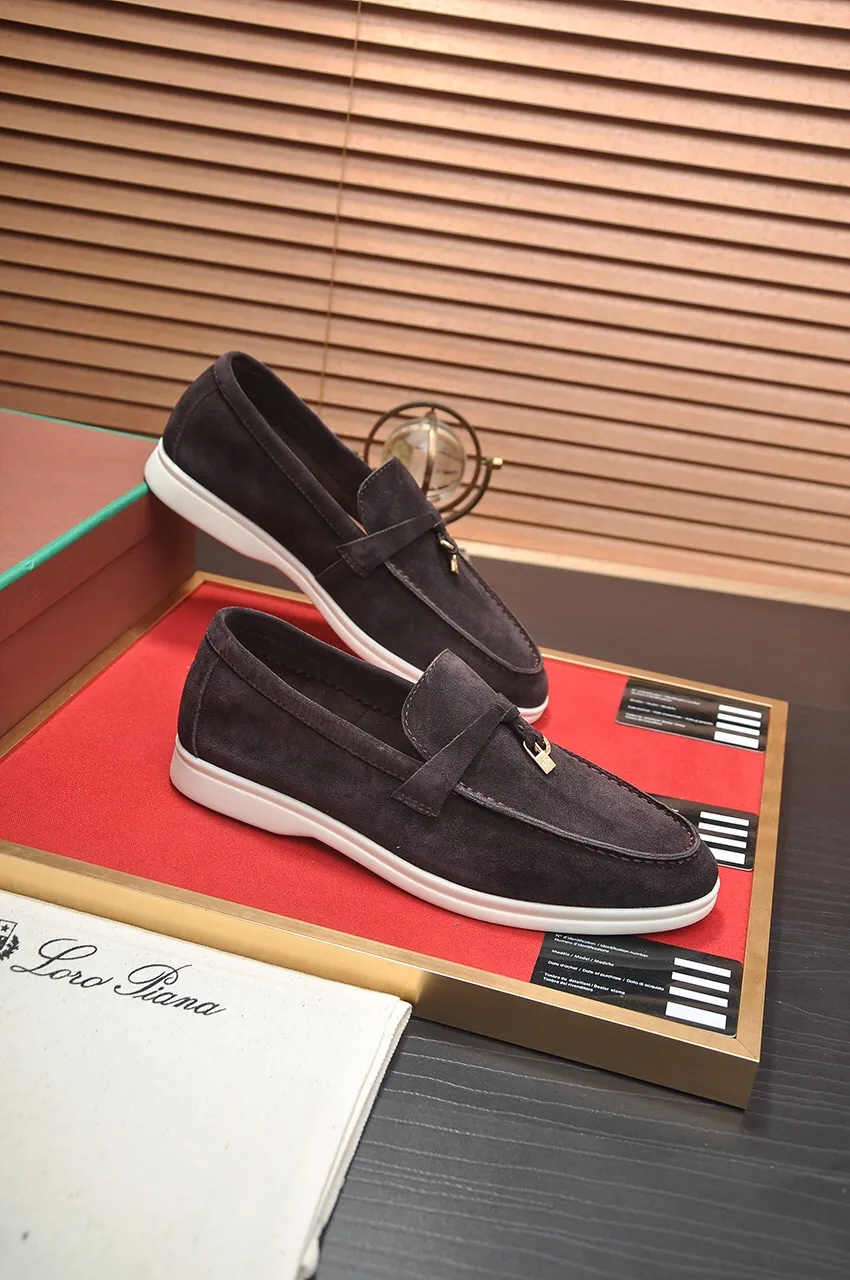 Men's shoes 💰400💶[𝐥𝐨𝐫𝐨 𝐏𝐢𝐚𝐧𝐚] [Couple model] High-end quality, affordable price, LP classic loafers, Italian treasure brand, the only brand that can match Hermès! Only after wearing it do we know that we can’t live up to our feet. Women’s code: 35-40 (customized sizes 34, 41, 42 are non-returnable) Men’s code: 38-44 (customized 45, 46, 47, 48 are non-refundable) Fabric: Customized imported cashmere Lining: Customized imported fetal cowhide Foot: Imported benzene-dyed calfskin Outsole: Exclusive original glass rubber outsole